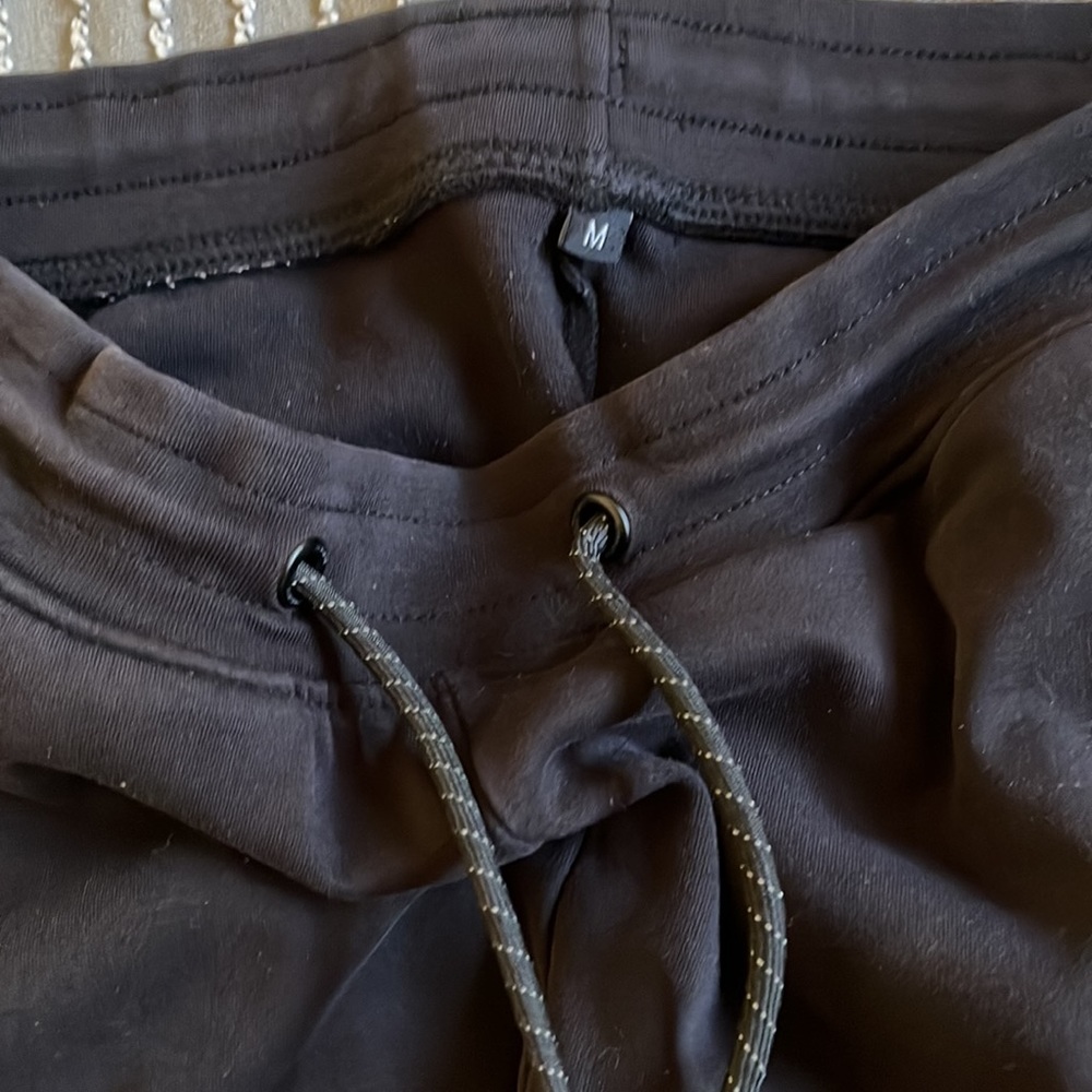 Alphalete black joggers - Picture 3 of 3